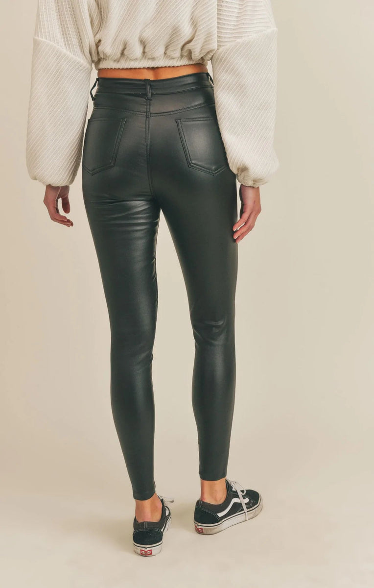 Sadie \u0026 Sage Atta Girl Vegan Leather Skinny Pants - Black – Hallow Clothing  Co.