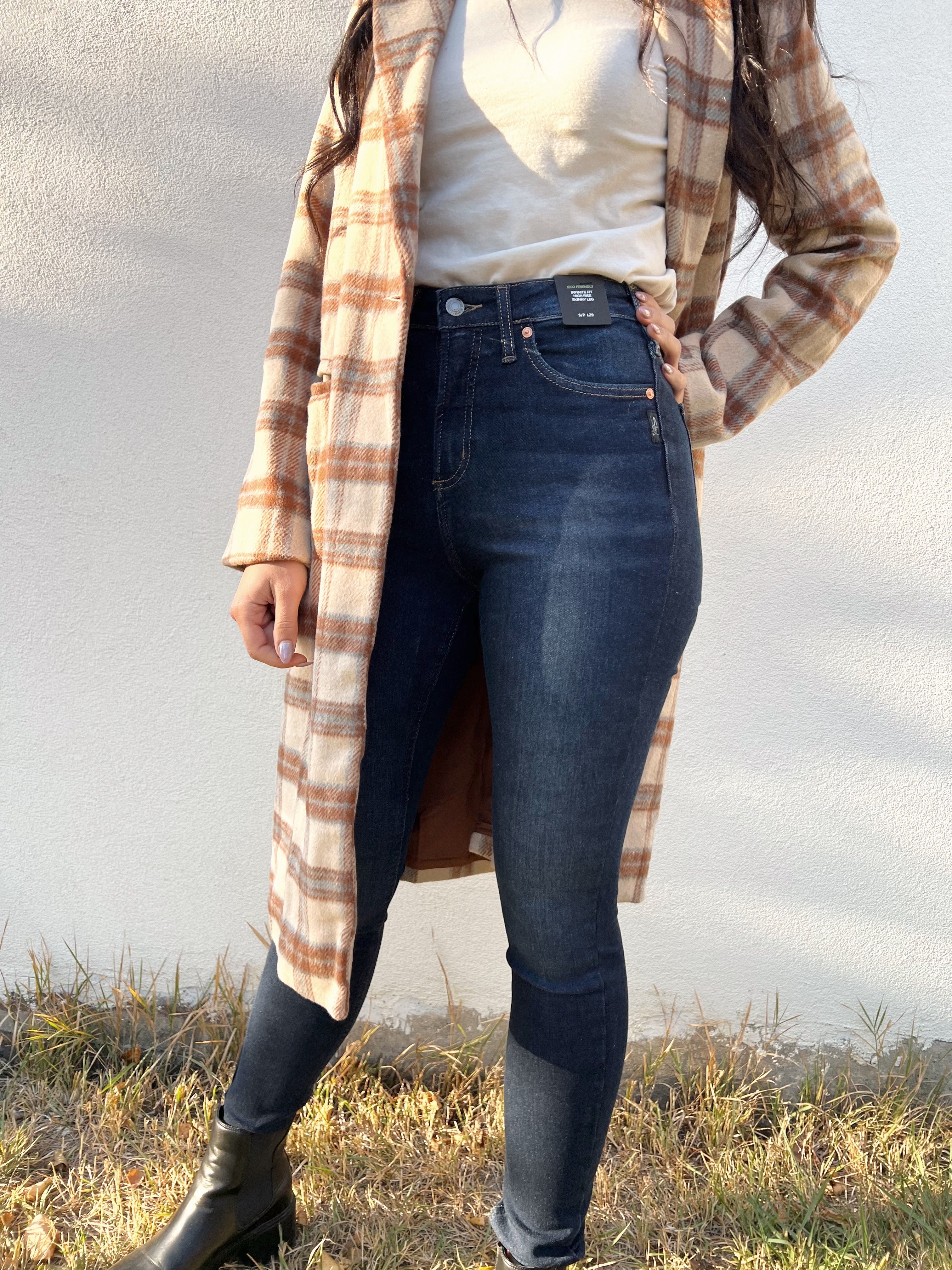 Silver Jeans Infinite Fit High Rise Skinny - Indigo