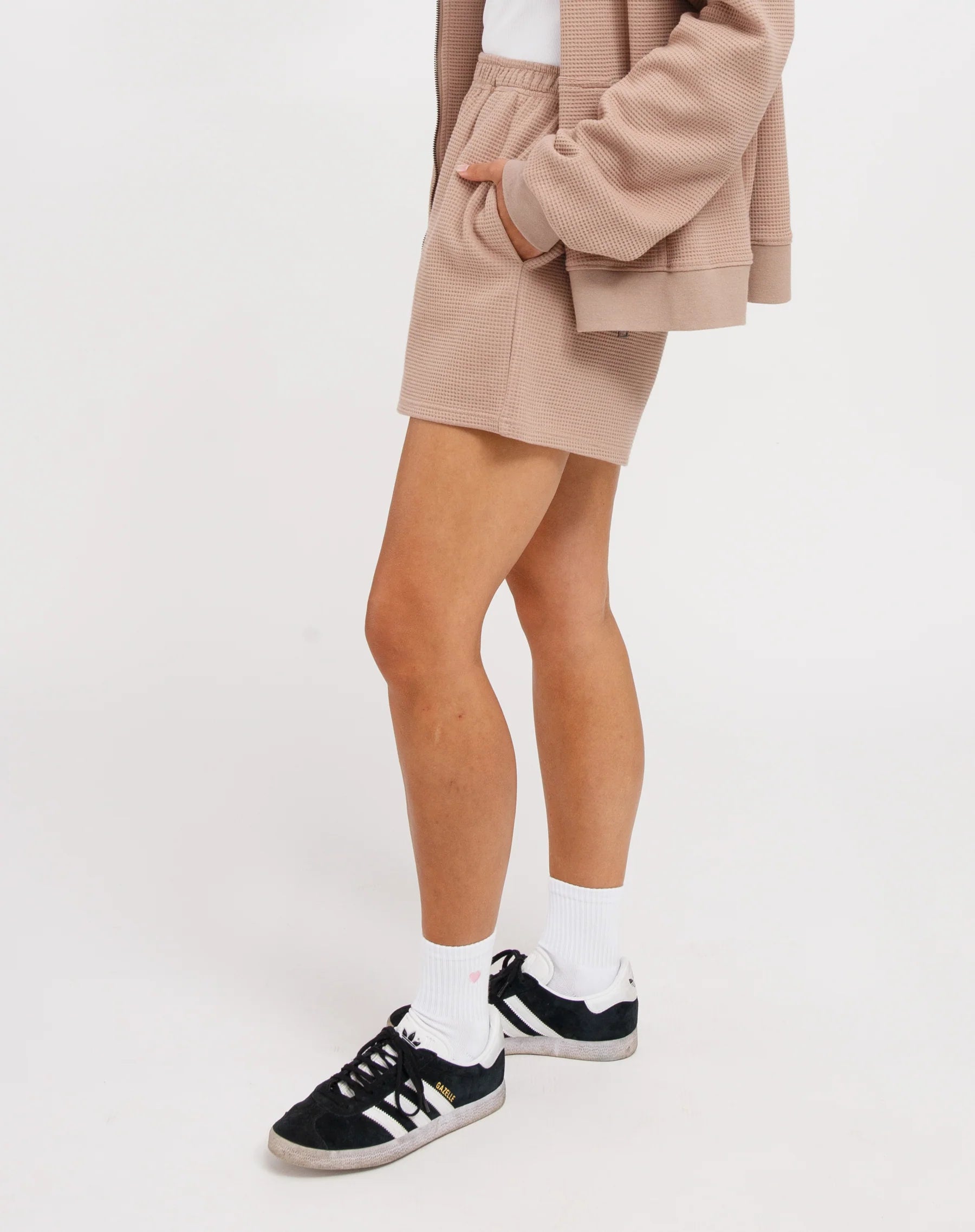 Brunette the Label Best Friend Shorty - Fawn