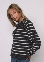 Load image into Gallery viewer, RD Style Suavia Striped Raglan Henley
