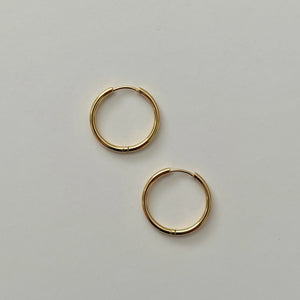 Namaste Jewelry Minimal Hoops 2.0 - Gold