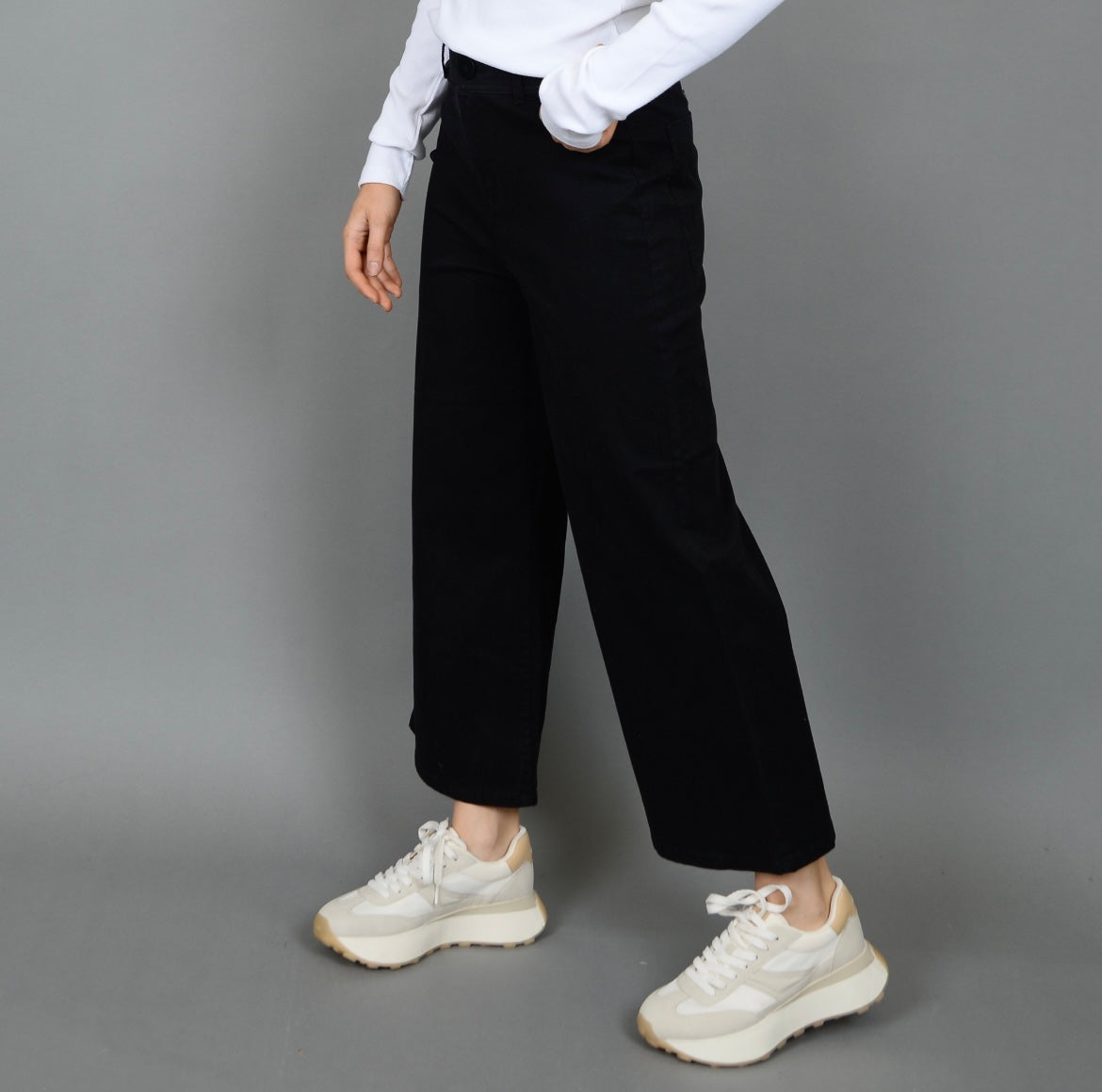 RD Style Philomena Stretch Twill Flare Crop Pants - Black
