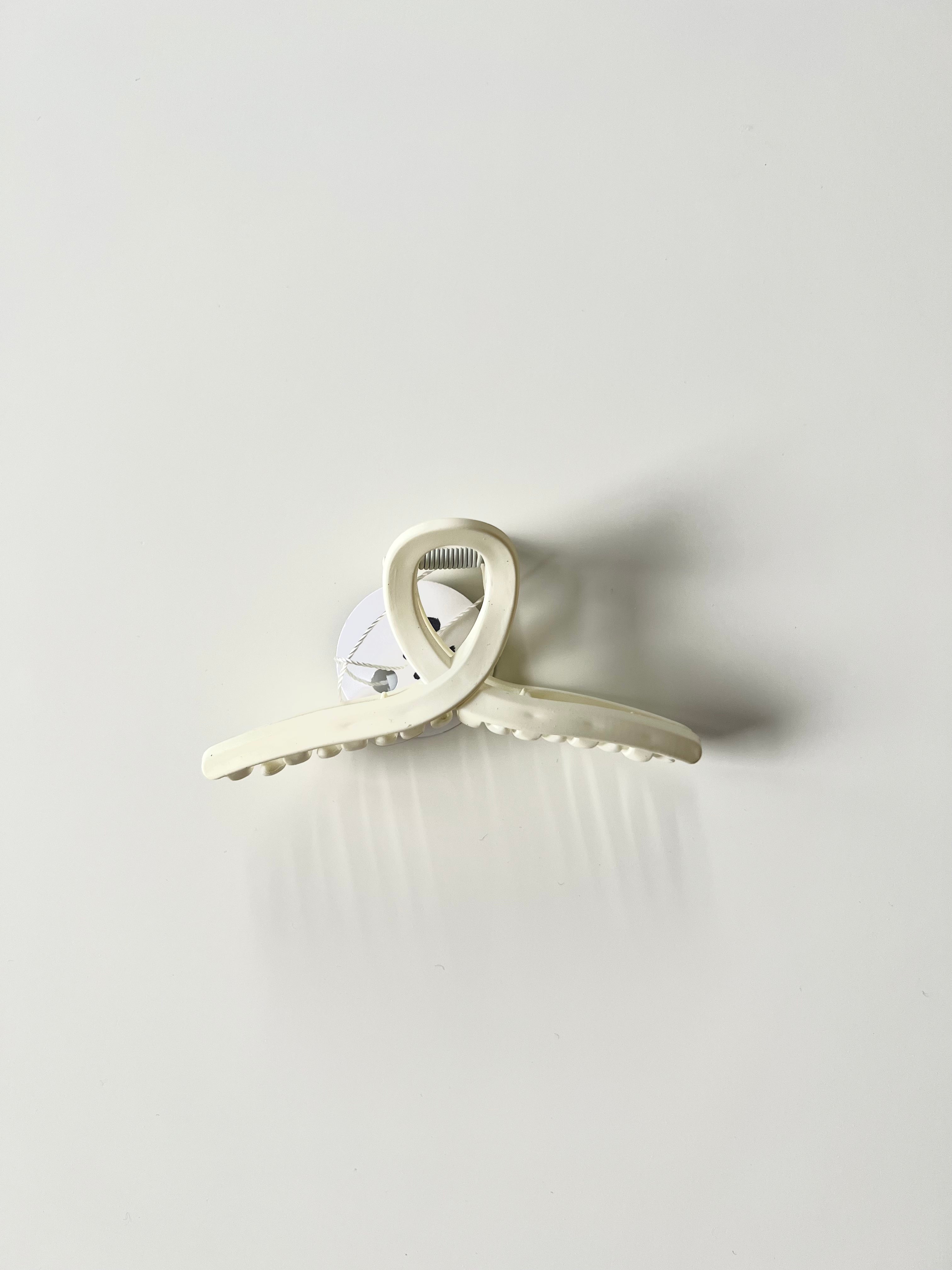 Small Swirl Claw Hair Clip