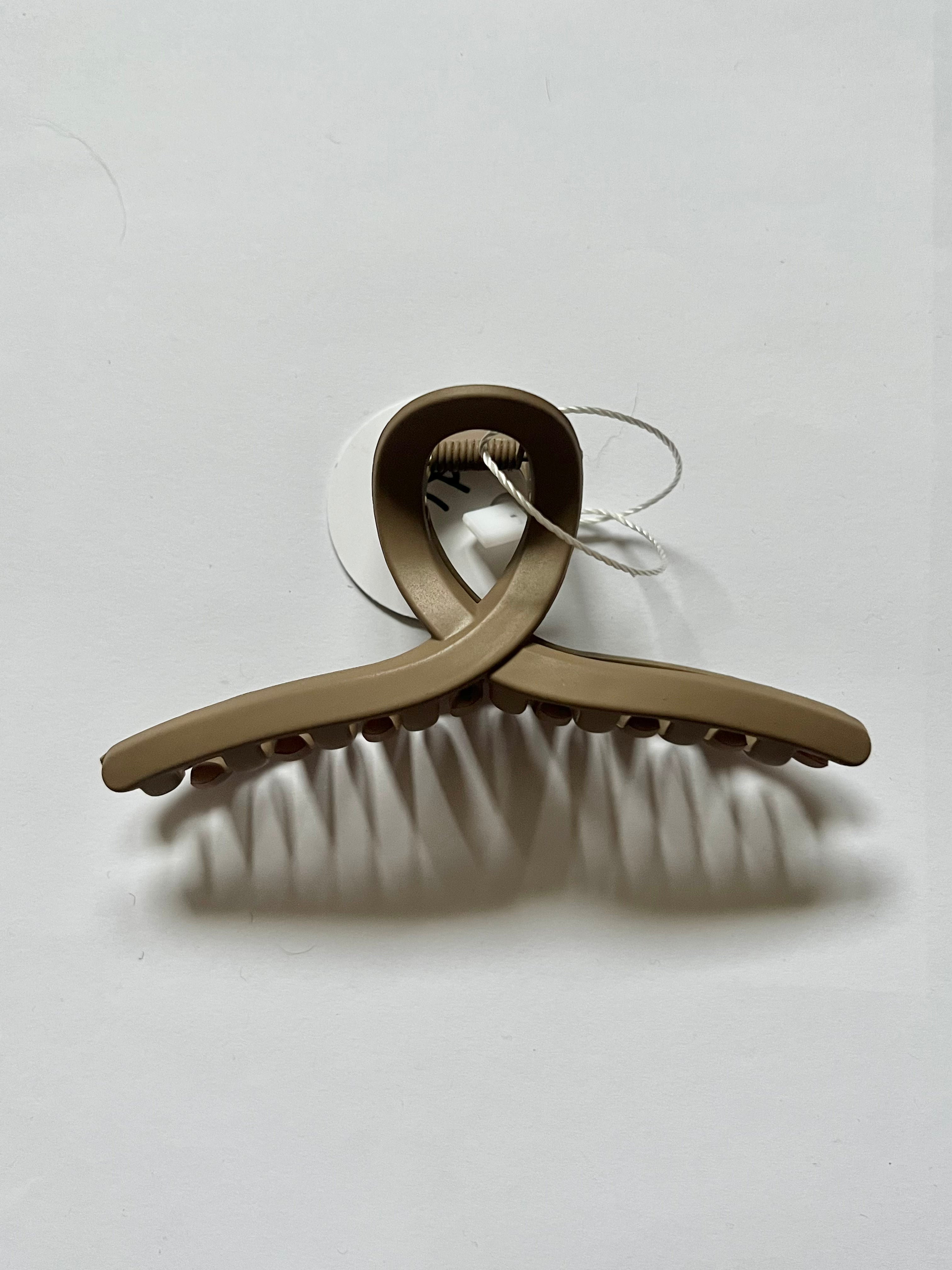 Small Swirl Claw Hair Clip
