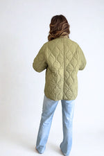 Load image into Gallery viewer, Priv Ophelia Light Quilted Coat - Olive

