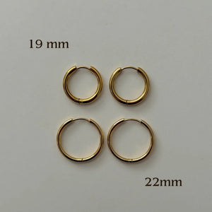 Namaste Jewelry Minimal Hoops 2.0 - Gold