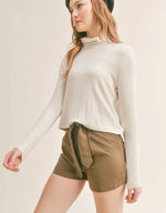 Load image into Gallery viewer, Sadie &amp; Sage S&#39;mores Turtleneck Top - Cream
