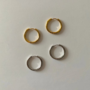 Namaste Jewelry Minimal Hoops 2.0 - Silver