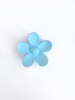 Load image into Gallery viewer, Solid Flower Claw Hair Clip
