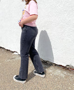 Load image into Gallery viewer, Silver Jeans Highly Desirable Straight - Black
