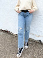 Load image into Gallery viewer, Silver Jeans Frisco Straight - Indigo
